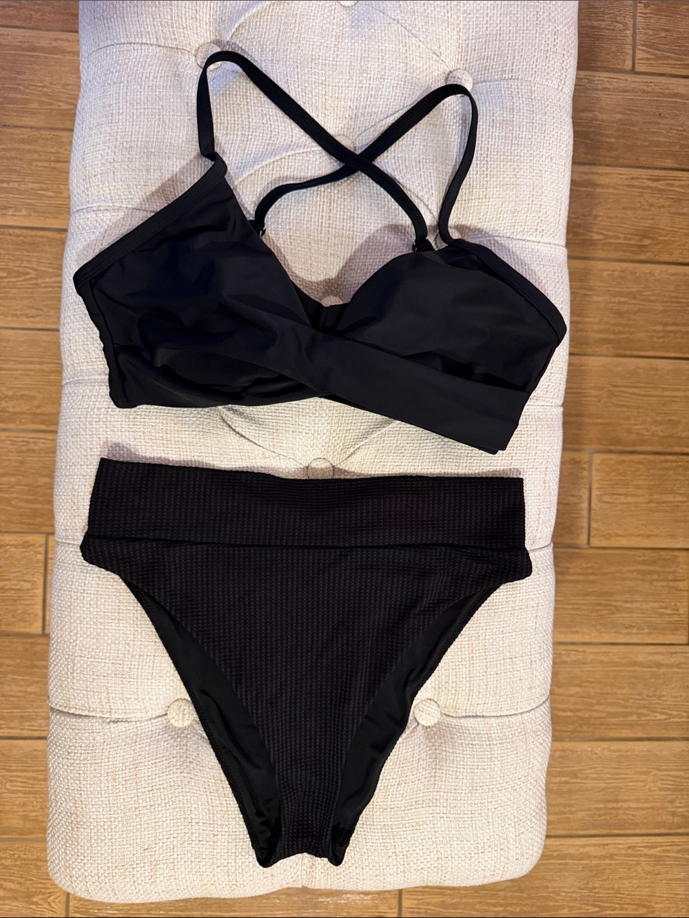 aerie High-Waist Ribbed Bikini Bottom M Dokotoo Bikini Top Tie back Pads